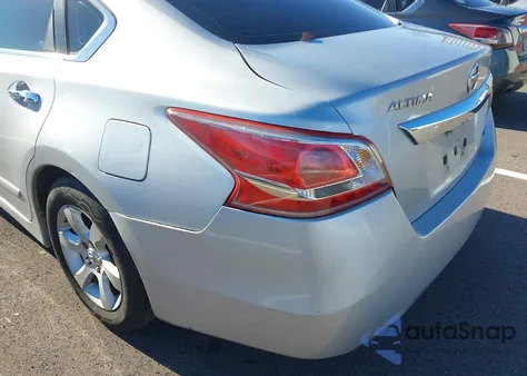 2013 Nissan Altima 2.5 Sv from USA, damaged, VIN 1N4AL3AP9DN478005